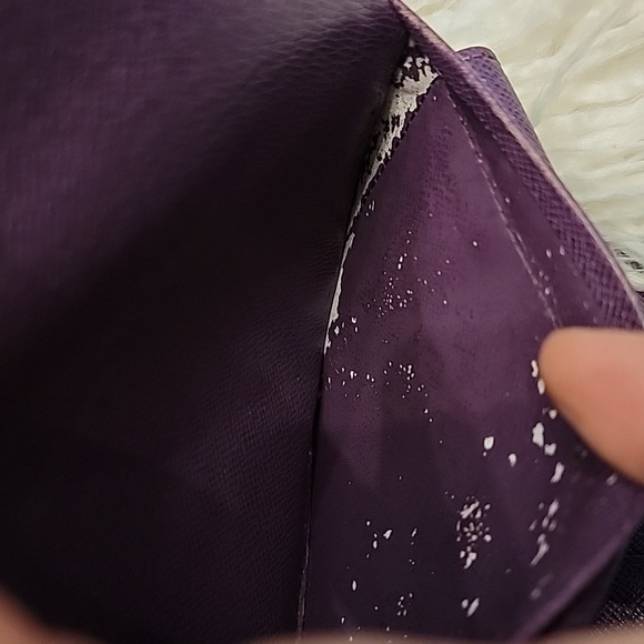 Louis Vuitton Vintage Epi Leather Porte Tresor Wallet - Picture 13 of 15